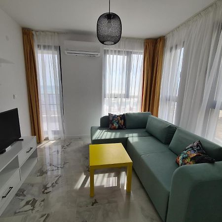 Gold Beach Apart Obzor Buitenkant foto