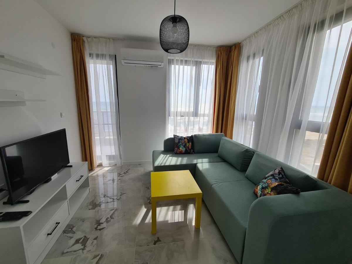 Gold Beach Apart Obzor Buitenkant foto
